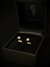 Load image into Gallery viewer, Diamond earrings
