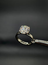 Load image into Gallery viewer, Royal Grace 3 ct.
