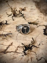 Load image into Gallery viewer, Vintage Manhattan
