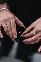 Load image into Gallery viewer, Round zipper ring
