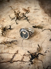 Load image into Gallery viewer, Vintage Manhattan
